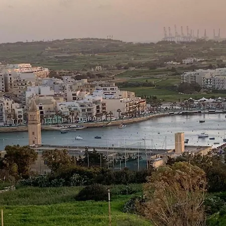 Luxury Penthouse Marsaskala 公寓 *