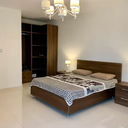 Luxury Penthouse Marsaskala * Marsaskala